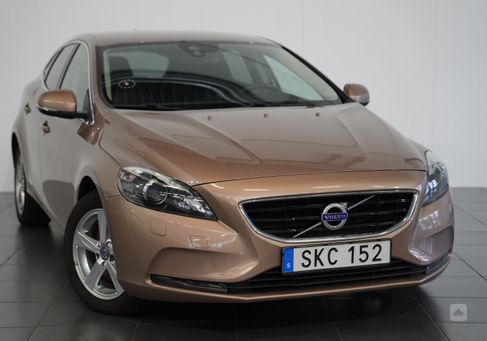 Volvo V40, 2016