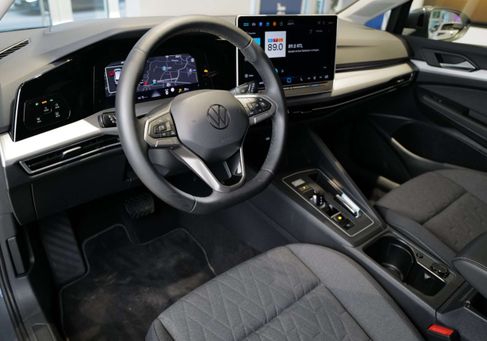 Volkswagen Golf, 2025