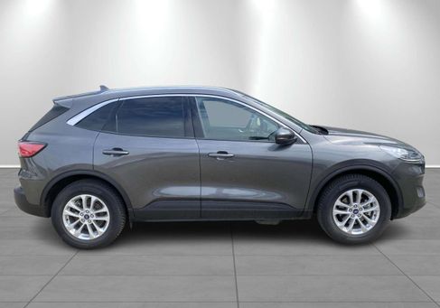 Ford Kuga, 2022