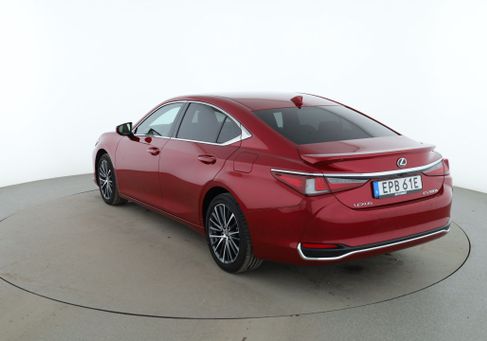 Lexus ES, 2025