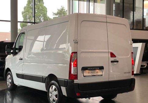 Renault Master, 2023