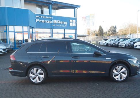 Volkswagen Golf, 2022 3