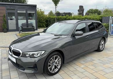 BMW 330, 2021