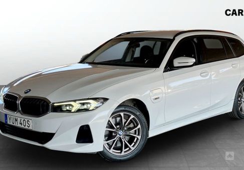 BMW 330, 2023