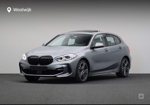 BMW 118, 2023