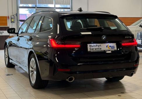 BMW 330, 2021