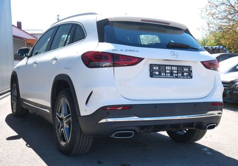 Mercedes-Benz GLA 250, 2021