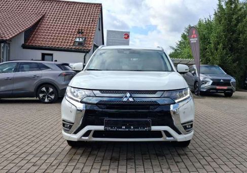 Mitsubishi Outlander, 2021 2