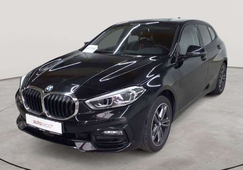 BMW 118, 2021