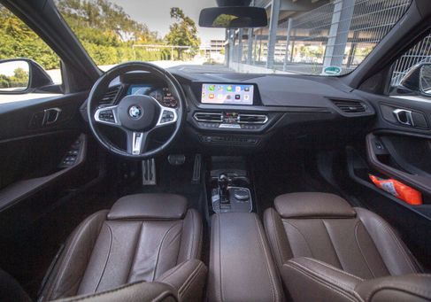 BMW 118, 2024
