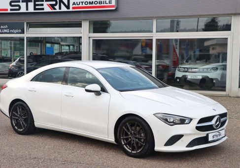 Mercedes-Benz CLA 200, 2022