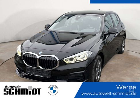 BMW 118, 2022