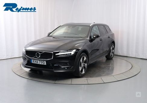 Volvo V60 Cross Country, 2021