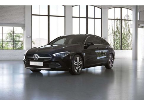Mercedes-Benz CLA 200, 2022