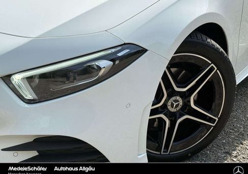Mercedes-Benz A 200, 2022