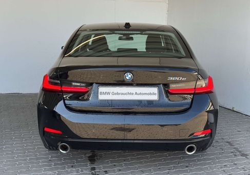 BMW 320, 2022