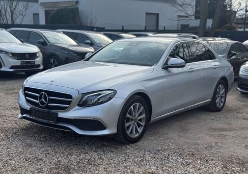 Mercedes-Benz E 220, 2019
