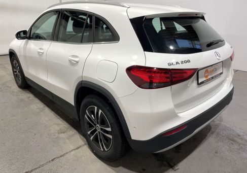 Mercedes-Benz GLA 200, 2023 2