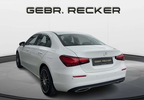 Mercedes-Benz A 180, 2025