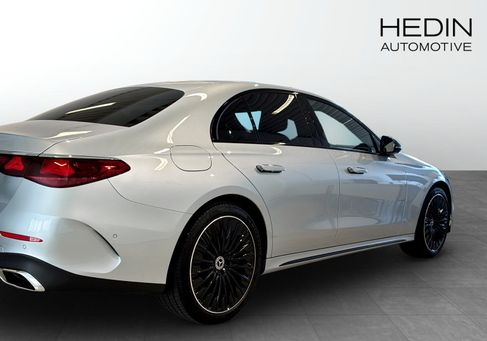 Mercedes-Benz E 300, 2026 3