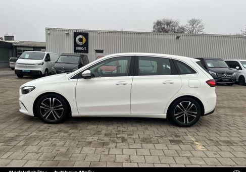 Mercedes-Benz B 200, 2024