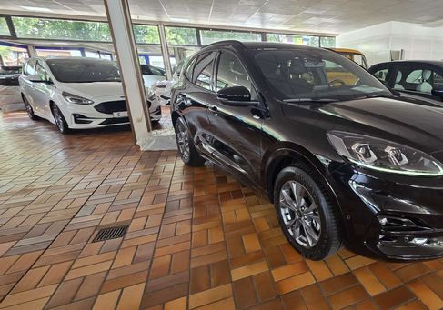Ford Kuga, 2021
