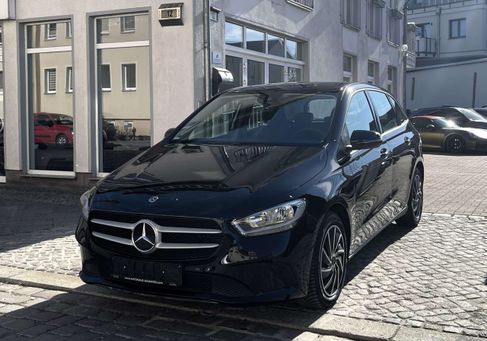 Mercedes-Benz B 250, 2022