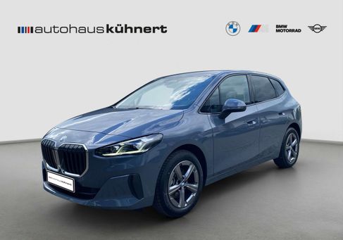 BMW 220, 2025 2