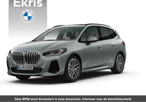 BMW 230, 2025
