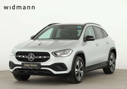 Mercedes-Benz GLA 250, 2022