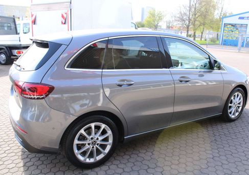 Mercedes-Benz B 180, 2019