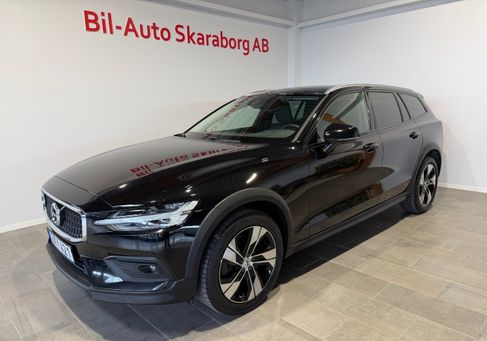 Volvo V60 Cross Country, 2021