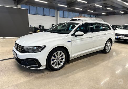 Volkswagen Passat Variant, 2021