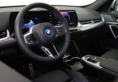 BMW iX, 2026