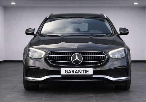 Mercedes-Benz E 300, 2020 3