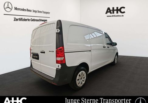 Mercedes-Benz Vito, 2022 3