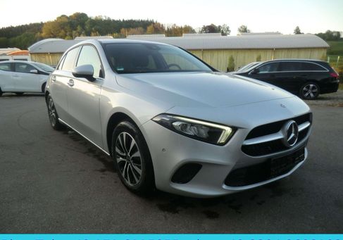 Mercedes-Benz A 200, 2021