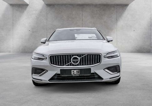 Volvo V60, 2021