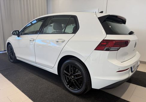 Volkswagen Golf, 2023 3
