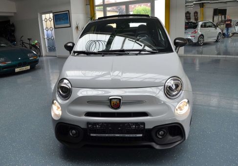 Abarth 595C, 2022