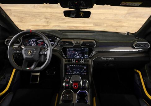 Lamborghini Urus, 2025