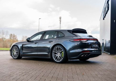 Porsche Panamera, 2021