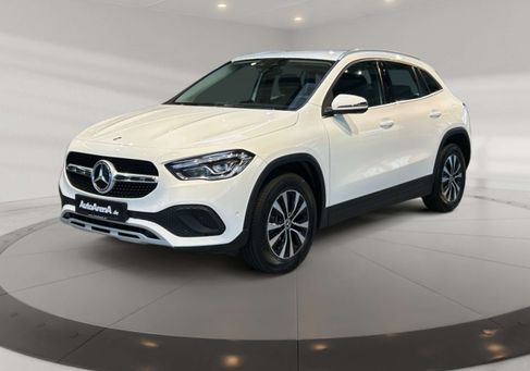 Mercedes-Benz GLA 250, 2022
