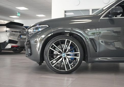 BMW X5, 2023