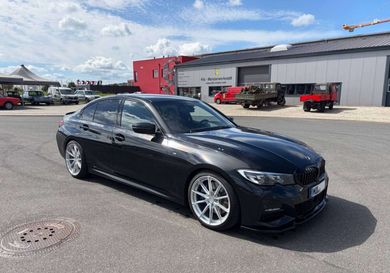 BMW 330, 2021