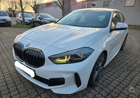 BMW 118, 2021