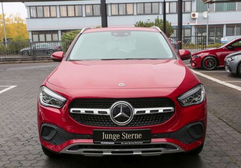 Mercedes-Benz GLA 200, 2020