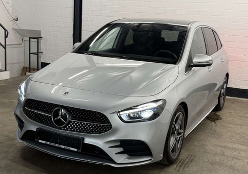Mercedes-Benz B 180, 2024