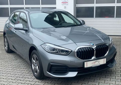 BMW 118, 2024