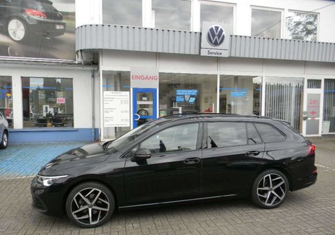 Volkswagen Golf, 2022